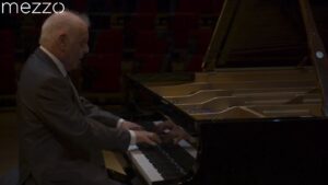 Daniel Barenboim Instagram - For all you Beethoven lovers, Daniel Barenboim is featured on @Mezzo.tv through August 31 performing the complete sonatas.
https://www.mezzo.tv/en/pianosonatasbeethoven-11508
