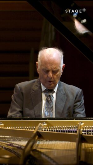 Daniel Barenboim Instagram - @dbarenboim has been playing Beethoven’s piano sonatas since he was a teenager. His performance of one of the composer’s best known sonatas is captured here in the intimate space of Berlin’s @boulezsaal. Now streaming on #StagePlus.