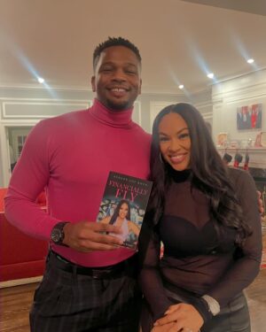 Daniel Bellomy Instagram - Great time w/ Finance Guru and expert Gail Perry Mason @gailpmason celebrating Ashley Joi Boyd’s @loveajoi book “Financially Fly” lots of knowledge and understanding being shared around the space, learned so much-
 Ladies check out Ashley’s book “Financially Fly” 🩶🩶🦋
