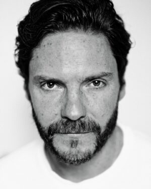 Daniel Brühl Instagram - Thanks for your kind, pure gaze, heart and patience giving my boys their first trumpet lesson. 

Check out @tillbroenner_official magnificent photography: 
TILL BRÖNNER: IDENTITY – LANDSCAPE EUROPE
14. April - 25. August
Ludwig Museum, Budapest
@tillbroennerphotography