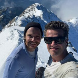 Daniel Brühl Instagram - 2nd hike with DonMallonMallorca @souvenir_official 
La Serra Nevada Puig Major🙏