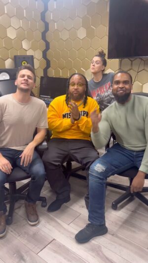 Daniel Curtis Lee Instagram - 🎙️✨ Only 2 days left until the live NedsPod podcast at the Regent Theater in downtown LA! 🌟 Don’t miss out on the magic with our special guest DJ, Sean2 Miles! 🔥 Secure your tickets now for a night of insights, laughter, and beats! 🎟️ 🎙️✨ ¡Solo quedan 2 días para el podcast en vivo en el Regent Theater en el centro de LA! 🌟 ¡No te pierdas la magia con nuestro DJ invitado especial, Sean2 Miles! 🔥 ¡Asegura tus boletos ahora para una noche llena de insights, risas y ritmo! 🎟️  #LivePodcast #Countdown #SpecialGuestDJ #manualdesupervivenciaescolardened #nedsDeclassified #dj #music #musica #losangeles #downtown #regenttheater #ned #moze #cookie #danielcurtislee #lindseyshaw #devonwerkheiser #sean2 #sean2miles #blueracks #snoopdogg #mississippi #podcast #live #liveshow #nickelodeon #disney PodcastEnVivo #CuentaRegresiva #DJInvitadoEspecial