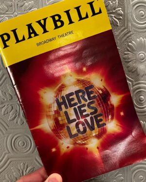 Daniel Dae Kim Instagram - What an amazing night of theater at “Here Lies Love.”
Such energy and joy from the performers in a beautifully innovative production. Cheers to the entire team who brought it to life - the whole cast and crew, director and producers. Special thanks to @joseiswriting for his hard work for getting me and my family there. Go see it! @herelieslovebway