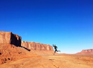 Daniel Di Tomasso Instagram - Caption this photo. #tbt #monumentvalley