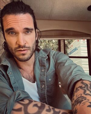 Daniel Di Tomasso Instagram - Had some fun with the good people of @csicbs Check out CSI:Vegas tonight on CBS at 7pm PT / 10 pm ET.  #trey #csivegas