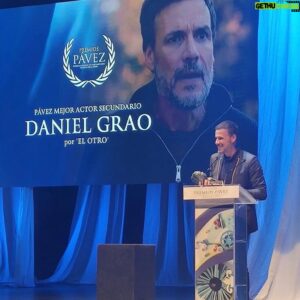 Daniel Grao Instagram - Muchas Gracias @premiospavez por este premio, por el propio festival y por todo el cariño ♥️ 
El Otro
@garaytalentoficial
