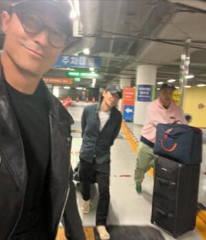 Daniel Henney Instagram - Always good to be back in Korea with friends and fam…thanks @cadillackorea for the ride!!