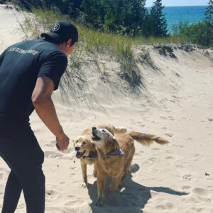 Daniel Henney Instagram - Sandy paws 🐾