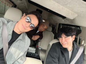 Daniel Henney Instagram - A little work, a little play…always good to come back…제2의 고향이 있어서 난 행운아^^ #wintergolf  #콜마르골프