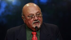 Daniel Jadue Instagram - Triste noticia la muerte de Eduardo Contreras, comprometido abogado de derechos humanos. Nunca olvidaremos su valentía al interponer la primera querella criminal contra el dictador Pinochet. Mis condolencia a su familia. Honor y gloria!