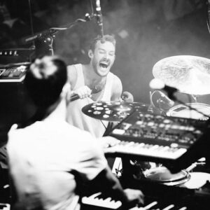 Daniel Johns Instagram - Happy 50th Birthday to the home of Opera Crap @sydneyoperahouse 

So many beautiful memories making beautiful music with beautiful people in this beautiful building x