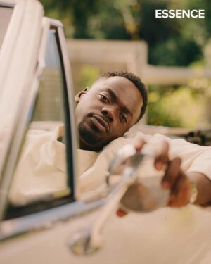 Daniel Kaluuya Instagram - Essence.

Appreciate ya @essence

Photographer: @erik_carter
Fashion Stylist: @jasonrembert
Makeup:  @Jessicasmalls 
Barber: @iamtrelljones
Production: @fox.and.leopard