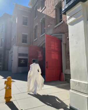 Daniel Kyri Instagram - NEW!! @outmagazine spring fashion issue ft me on the iconic @unistudios backlot!
S/O @dnlreynolds & this whole team for making the day so fun & @etcandcompanyla for holding me downnn
Swipe 👉🏾 for some #bts shots of me feeling my oats 😘 
#linkinbio