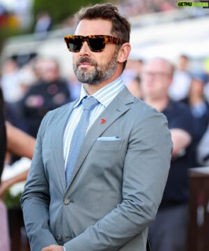 Daniel MacPherson Instagram - In The Zone! Captured at @thevalleyracecourse on Cox Plate Day as Saltaire was about to head out to gates. It’s been an incredible Spring working with @7horseracing across Melbourne & Sydney racing, have been enjoying it very much! We go again this Saturday at @melbourneracingclub and hopefully Saltaire having one more run for the prep and turning two close seconds into a Big W ⚡️🙏🏼✅🌙 Shots captured by Ben @clickuphoto 🙏🏼📸 #springcarnival #springracing #menstyle #menfashion #racing