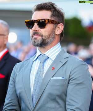 Daniel MacPherson Instagram - In The Zone! Captured at @thevalleyracecourse on Cox Plate Day as Saltaire was about to head out to gates. It’s been an incredible Spring working with @7horseracing across Melbourne & Sydney racing, have been enjoying it very much! We go again this Saturday at @melbourneracingclub and hopefully Saltaire having one more run for the prep and turning two close seconds into a Big W ⚡️🙏🏼✅🌙 Shots captured by Ben @clickuphoto 🙏🏼📸 #springcarnival #springracing #menstyle #menfashion #racing