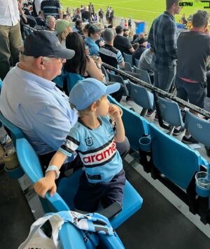 Daniel MacPherson Instagram - HUGE day of sport for the MacPherson Boys

A 7am start for @liverpoolfc on fire at Anfield against @acsparta_cz 

The tonight Austin, Poppy Keith and myself hit Shark Park for a @cronullasharks second half routing of the @nrl_bulldogs 

Makin’ Memories ♥️💙🖤

Have a great weekend Team 💪🏼🦈💥

#UpUpCronulla #Nrl #Sharks #YNWA #LFC