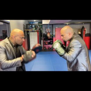 Daniel Moncada Instagram - #SalamancaCartel getting ready for the premiere of #BetterCallSaul season 6 🥊💥 🎬 

#BetterCallSaul #BreakingBad #Heisenberg #premiere #Boxing #MuayThai 

 @bettercallsaulamc @amc_tv @breakingbad @sptv @sony @triumphunited @hansmolenkamp @peter_g