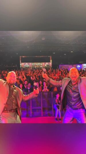 Daniel Moncada Instagram - #Repost Muchísimas gracias Argentina 🇦🇷
@luis_moncada Que experiencia tan bonita a sido Argentina🇦🇷 Gracias por tanto Amor, humildad, aprecio, las risas, la Buena Onda 🙏🏼

Es el primer país de Latinoamérica que nos invita a una ComicCon en español y a sido la MEJOR! Espero sea la primera de muchas 🙏🏼

#BreakingBad #BetterCallSaul #ACC #argentina #campeones  #futbol #soccer ⚽️ #argentinacomiccon #comiccon @argcomiccon