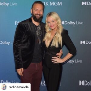 Daniel Negreanu Instagram - Posted @withregram • @radioamanda Lady Gaga jazz show was incredible last night. Best performance I’ve ever seen. Fun night with the husband, @dnegspoker 🖤🥂