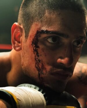 Daniel Rocha Instagram - Vocês sabem que o Popó é uma lenda. Tetracampeão mundial de boxe e supercampeão mundial unificado. É reconhecido internacionalmente como “Estrela do Nocaute” pela sequência de 29 vitórias por nocaute consecutivas — uma das mais longas na história do boxe. Foi uma das maiores honras da minha carreira, ser o Popó nas telas. Dirigido pelos cineastas  Sérgio Machado, Walter Salles e Aly Muritiba, te convido para maratonar “Irmãos Freitas”, disponível no Prime e no Max! @primevideobr @streammaxbr @s.rmachado @alymuritiba @popofreitas