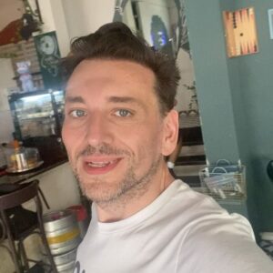 Daniel-Ryan Spaulding Instagram - @haifacity Day trip to Haifa, Israel to show you a little snippet of gay life there 🕊🇮🇱🏳️‍🌈 I’ll be doing my show Weds June 5 @zappalive ticket link in bio! Follow @jon_elk for more info about Gay Arab life in Israel 🙌