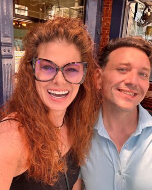 Daniel-Ryan Spaulding Instagram - Debra & Daniel for the win 💕 #nationaltreasure #willandgrace #nycvibes #powergay #comedy #gaysandjews #americansweethearts