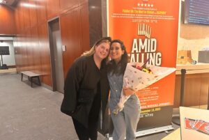 Daniella Rabbani Instagram - 🤍🤍I cannot overestimate how badly I needed this. This show: a powerful dose of Jewish Joy   human resilience. Presented by my artistic home and mentors of nearly 20 years @folksbiene. With a cast I literally watch in awe every single performance seven times a week. The level of skill and SOUL they bring has me shepping so much nachas it’s sometimes overwhelming. I needed to step into the shoes of our ancestors to know we have been through this and worse and we will get through like we always have. I needed community. (Swipe for the best friends/ audience you could ever imagine who cry and clap and kvell right there with me.) I needed this. And from what I hear, the audience does too. Music and community and chizuk (strength in Yiddish). It’s ok to need that now. We run until December 10. You can get tickets at NYTF.org/amid-falling-walls/. 🤍🤍
.
.
.
#jewishandproud #jewishjoy #yiddish #yiddishtheater
