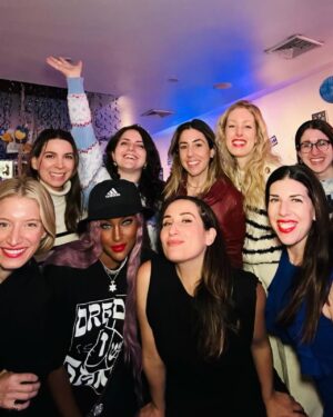 Daniella Rabbani Instagram - 😽😽And through it all we found connection, community and creativity. We found each other and for that I am endlessly grateful. Thank you to my friends who came to see Amid Falling Walls. I love you!!!! We close December 10 and if you can make it I’d love so much to see you there!😽😽
.
.
.
#actorlife #communityfirst #theaterkids #offbroadway