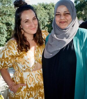 Daniella Rabbani Instagram - 🫂🫂I woke up to a text from Layla Alshekh, the bereaved Palestinian mother I met through @telavivinstitute this April. First, I was relieved to know she is alive. (I share about her and @theparentscircle on Mom Curious and will link in stories today). She is asking to spread the word about a vigil that bereaved Palestinian and Israel families are holding Sunday, October 15th at 11:00 AM EDT (4:00 PM in London; 6:00 PM in Jerusalem). It is important to grieve and process this collective trauma together. All. I hope to see you there. Swipe to see Layla and her Israeli counterpart @theparentscircle. We are sisters. 🫂🫂
.

https://parentscirclefriends.org/vigil/

.
#grievingmother #grief #vigil #grieving #israel #israelpalestine #palestine #hamas #peace