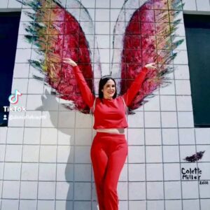 Danielle Bisutti Instagram - SEASONS GREETINGS from L.A. This Freya Friday "The Wings Find Me" is an ode to Lana Del Rey and her glorious song "Video Games."  To hear my cover go to youtube.com/@PerfectTimingProductions (LINK IN BIO) and watch "Song of the Valkyrie" - my love letter HOLIDAY GIFT to all of you! If you like please Share & Subscribe.

#Freya #TeamFreya #FreyaFriday #TheWingsFindMe #valkyriequeen #SongOfTheValkyrie #subscribe #NorseMythology #GodofWarRagnarok #GodofWar #FantasyFilm #MusicVideo #LanaDelRey #VideoGames #CoverSong #LoveLetter #FanAppreciation #share #happyholidays #holidayGift #SeasonGreetings #MerryChristmas #colettemillerwings 

Photo Cred: Kimberly Woo @kimwoophotography 

Producer: Amber-rain Montervino @miss_amberrain 

Hair & Make-Up: Jael Serrano @serranostudiosla 

Styling: Danielle Bisutti @daniellebisutti