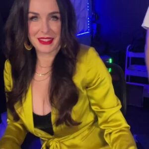 Danielle Bisutti Instagram - Show tunes. Charity. And signing. Oh my! Loved my time with Streamily Live Autograph signing today, it was so much fun hanging with you and singing “TAKE ME OR LEAVE ME” from “Rent” karaoke style! Thanks to @miss_amberrain  and the amazing crew at @streamily.live 
A percentage of the proceeds today benefit one of my favorite charities here in LA @pathpartners 
Thank you to @express for the gorgeous silky outfit, and to @maccosmetics for my lovely red lipstick 💄 Red Haring 💋 

#autographsigning #daniellebisutti #showtunes #karaoke #charity #teamfreya #freya