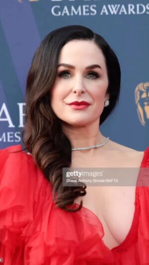 Danielle Bisutti Instagram - My Getty Best! So much preparation goes into embodying a role such as Freya in God of War Ragnarök. A lot of thought also goes into what to wear to celebrate at The BAFTA Games Awards! Thank you @gettyimages for capturing the elegance, joy and wonder of the evening! 

#daniellebisutti #baftagamesawards #bafta #godofwar #godofwarragnarok #gameoftheyear #freya #teamfreya 🦅 ❤️‍🔥 ⚔️ 👑

PR Team: 
@icon_pr 

Glam Squad:
👗 @emasavahl @michelemariepr 
Hair & Make-up @jolandamakeup 
💄 @maccosmetics #tnteaser #velvetteddy 
👠 @louboutinworld 
👛 💍 @pr_solo @jenckshowland @michelemariepr