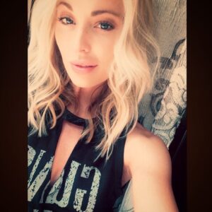 Danielle C. Ryan Instagram - Soakin up that LA sun before Utah! ☀️❄️ •
•
#winter #la #gunsnroses #roadtrip #christmas #snow