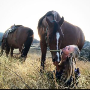 Danielle C. Ryan Instagram - “ A great horse will change your life. 
The truly special ones define it.”
🖤🌹🖤