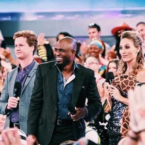 Danielle Demski Instagram - If you’re looking forward to the day when you can be in a big crowd of people again as much as I am, then check out today’s episode of Let’s Make A Deal on CBS and we can reminisce together😻🎬👏
.
We shot this episode right before the pandemic and I love watching the energy of all these amazing contestants together in one room! It makes me smile to think of the day when we can do it again☺️
.
.
.
.
.
.
.
#LMAD #tvhost #studioaudience #behindthescenes #setlife #gameshow #hollywood #waynebrady #letsmakeadeal #CBStvstudios