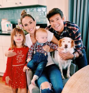 Danielle Demski Instagram - Especially thankful for this little family of mine🙏❤️
.
This time of year I’m usually packing bags and hustling through a crowded airport to gather with family and friends, but this time we opted for a quiet Thanksgiving at home. I’m missing my extended family but it’ll be even sweeter when we celebrate next year☺️🦃🍁🍽
.
.
.
.
.
#thanksgiving2020 #blessings #familytime #babysfirstthanksgiving #momhairdontcare #thanksgivingathome