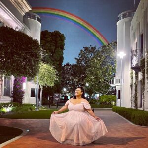 Danielle Perez Instagram - it’s giving Glinda 🌈✨💕

I had an incredible time presenting at the @disabilityfilmchallenge Awards Ceremony at @sonypictures 🏆 it was an honor to be surrounded by so much disabled talent. Thank you @nicnovicki for all the work that you do to create opportunities and jobs for us. I love being part of the disabled community and am thankful for this night to celebrate all that we have to offer the entertainment industry 💗

✨ styling @meaghanpoconnor @fashion_finds @patcrowley 
👗 @eloquii