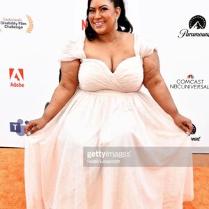 Danielle Perez Instagram - it’s giving Glinda 🌈✨💕

I had an incredible time presenting at the @disabilityfilmchallenge Awards Ceremony at @sonypictures 🏆 it was an honor to be surrounded by so much disabled talent. Thank you @nicnovicki for all the work that you do to create opportunities and jobs for us. I love being part of the disabled community and am thankful for this night to celebrate all that we have to offer the entertainment industry 💗

✨ styling @meaghanpoconnor @fashion_finds @patcrowley 
👗 @eloquii