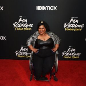 Danielle Perez Instagram - Had the best time celebrating @funnyaida’s new @hbomax comedy special Fighting Words with the @palantehbomax family 🔥 Funny, frank, and real af Aida’s special is everything I love about comedy & being Dominican 🇩🇴 @krismerc’a direction is beautiful 🙌🏾 Watch #FightingWords out now on @hbomax
📸 @vivienkillilea