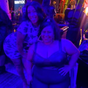 Danielle Perez Instagram - Had the best time celebrating @funnyaida’s new @hbomax comedy special Fighting Words with the @palantehbomax family 🔥 Funny, frank, and real af Aida’s special is everything I love about comedy & being Dominican 🇩🇴 @krismerc’a direction is beautiful 🙌🏾 Watch #FightingWords out now on @hbomax
📸 @vivienkillilea