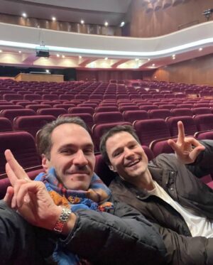 Danila Kozlovsky Instagram - Спасибо Лимассол! За невероятный прием, который превзошел самые смелые ожидания! Были смех, слезы, тишина и пение хором. Это было круто! FRANK вышел на большую сцену. Спасибо @miss.airr за поддержку и организацию. С Вами не страшно первый раз выходить к зрителю!) До встречи в Берлине 3-го марта, на легендарной сцене Theater am Potsdamer Platz! P.S. Ссылка на билеты в шапке профиля.