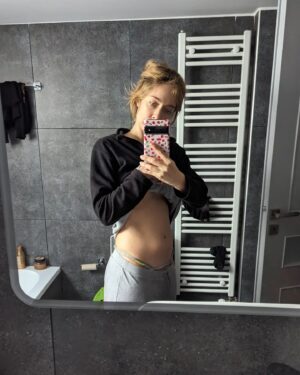 Danny Giannakopoulou Instagram - Two souls, one body!
So so so happy!
.
.
#baby #ontheroad
Pic @marpapageorge