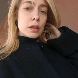 Danny Giannakopoulou Instagram - Back to usual!
Blonde again.
.
.
#blond #blondehair #hairstyle #change