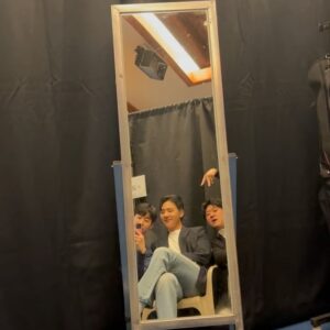 Danny Koo Instagram - Backstage at the Blue House 🇰🇷
#청와대