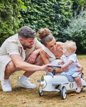 Danny Miller Instagram - Starting Monday with a grateful heart. 

Be thankful for what you have, you'll end up having more. If you concentrate on what you don't have, you will never, ever have enough. 

Happy Monday.