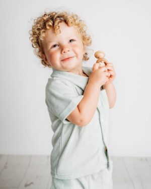 Danny Miller Instagram - So we went to @mumandme_app event last week to get all our final bits for baby number 2’s arrival and found Albert had taken himself off to the next stall just for a quick photoshoot - swipe for video 😂😂

This is what he got up to when he wandered off alone! Thanks @chaptertwophotography for accommodating him and for the wonderful photos!