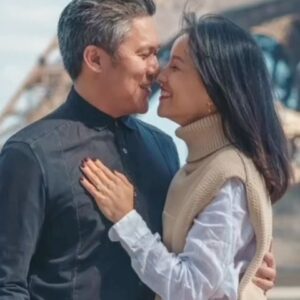 Dante Basco Instagram - I caught the bouquet at @ajrafael & @alyssarafael  wedding last year….. now we are engaged!!! Sorry to all the single man out there, @dantebasco he won!! 🤷🏻‍♀️🤷🏻‍♀️💍💍
