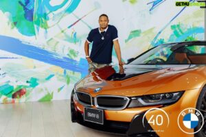 Dante Carver Instagram - おめでとうございます🎉！！

BMW Japanが会社設立40周年記念

•大切なものとの素敵な写真をプロのフォトグラファーに撮ってもらえる「Memorial Photo Studio」に行ってきた

・この「Memorial Photo Studio」17、18日（来週末）実施している

•BMW の40thイベントは
7月25日まで開催してます。

・BMWのEV（電動車）／PHEV（ハイブリッド車）に試乗すると、走った分（1kmにつき100円）を、坂本龍一さんが代表を務めている自然環境森林保全団体
「more trees」にチャリティー寄付されます。

#世界はたいせつなものであふれている
#Gobeyond40th