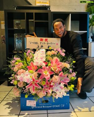 Dante Carver Instagram - 舞台『#ジャズ大名』
神奈川公演全日程無事終わりました。

来てくれた皆さま
ありがとうございました。

たくさんの方からお祝い頂きました。
ありがとうございます。

次は2024年1月7日(日)~神戸公演から再スタートです。
よろしくお願いいたします。

🏟️ 【兵庫（神戸）公演】神戸文化ホール 
🗓️2024年1月7日(日)・8日(月・祝)

⬇️神戸公演のチケットなどの詳細はコチラから
https://www.kobe-bunka.jp/hall/schedule/event/12218/

#貌