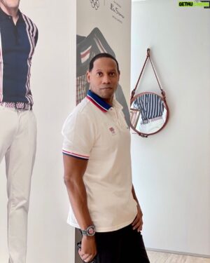 Dante Carver Instagram - Thanks For Having Me. Great items by #bensherman #teamgb Love the fit of the polo & jacket. Congratulations To All Participants of the 2020 Olympics! #olympics